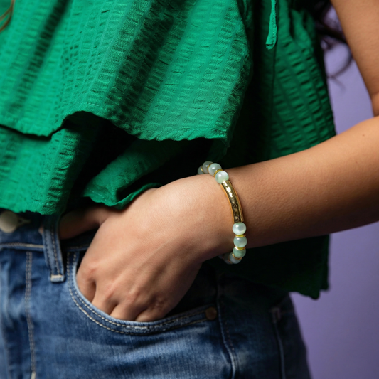18k Gold Plated Mint Tumbled Glass Beaded Stretch Bracelet with Gold Hammered Bar