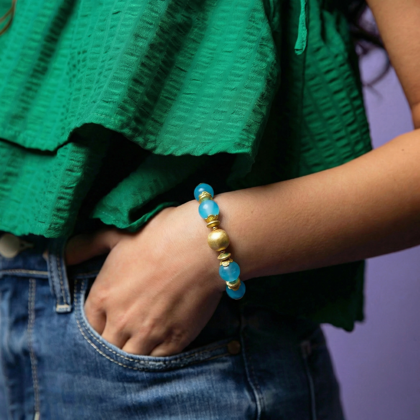 18k Gold Plated Blue Tumbled Glass Beaded Stretch Bracelet with Gold Ball and Spacers