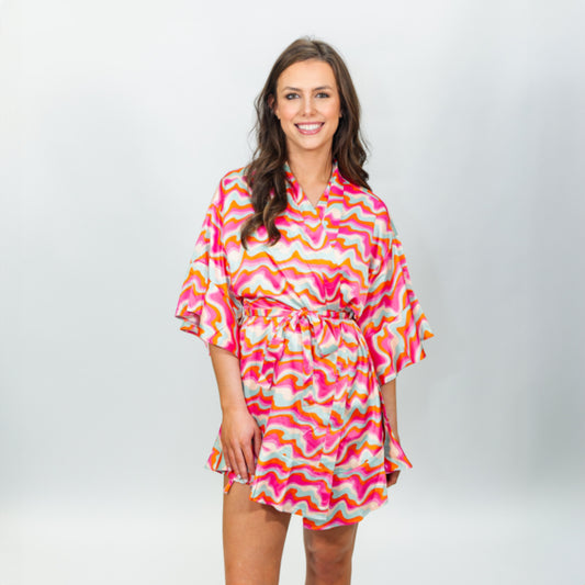 Stay Groovy Satin Robe M/L