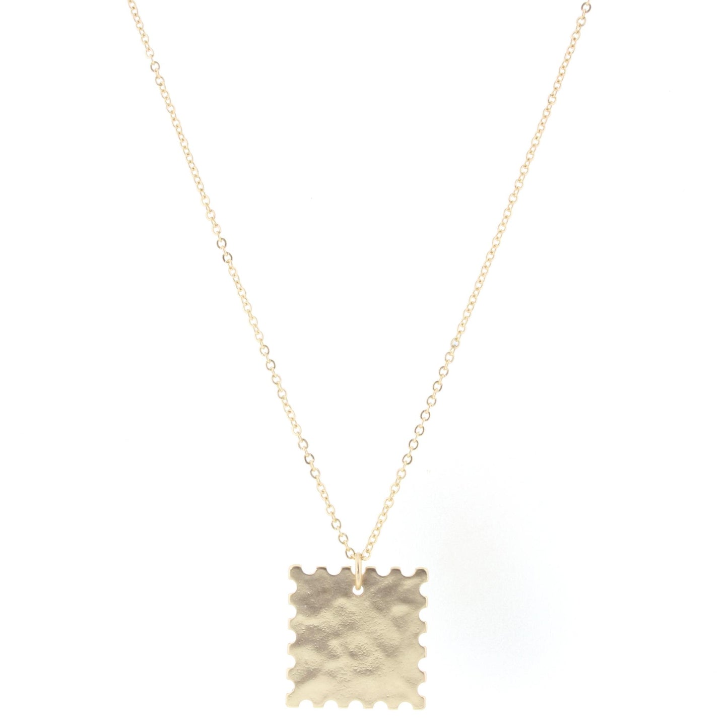 28" Gold Chain Necklace with Scalloped Edge Gold Square