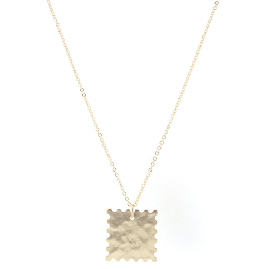 28" Gold Chain Necklace with Scalloped Edge Gold Square