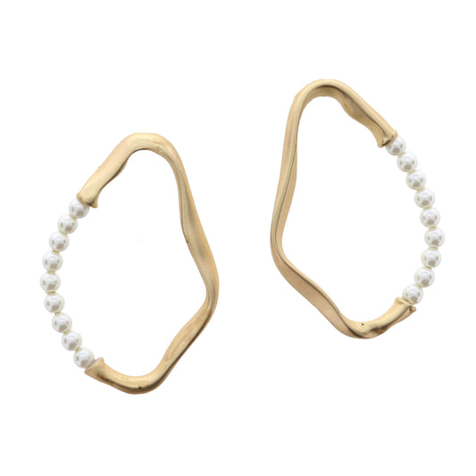 Hammered Shape with Pearls Earring
