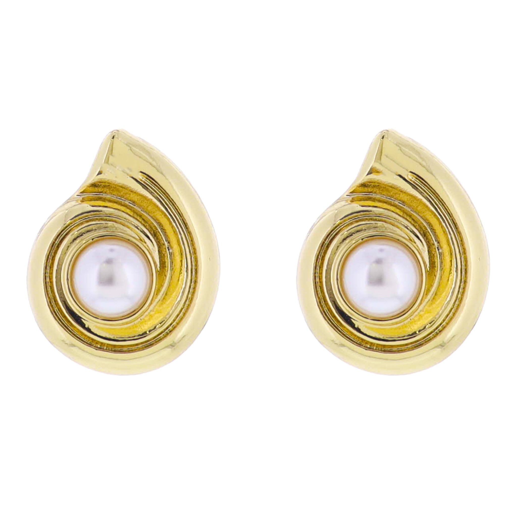 18k Gold Plated Shell with Pearl Center Earring
